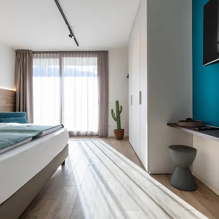 Boutique Apartments By Annalisa Torbole Sul Garda Exterior photo